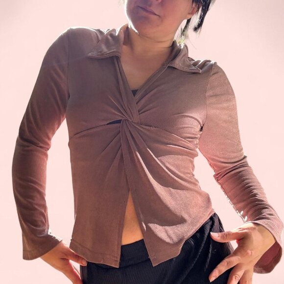 'Next Era Totally” Y2K collared tannish long slv top ~ open front / twist close! - Picture 7 of 8